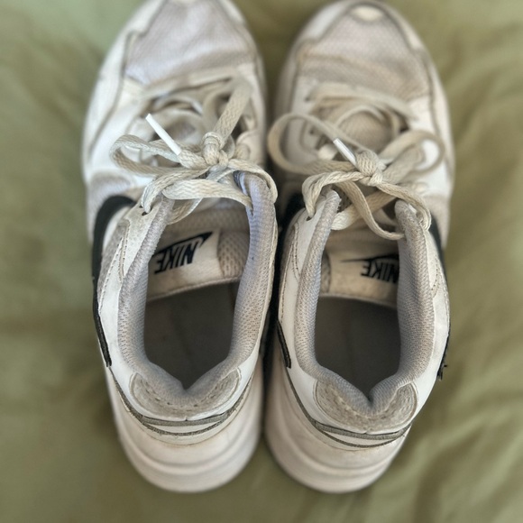 Nike Cream and Black Athletic Shoes - Picture 2 of 2